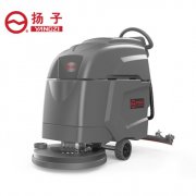 小型手推式洗地機，備受超市的喜愛(ài)